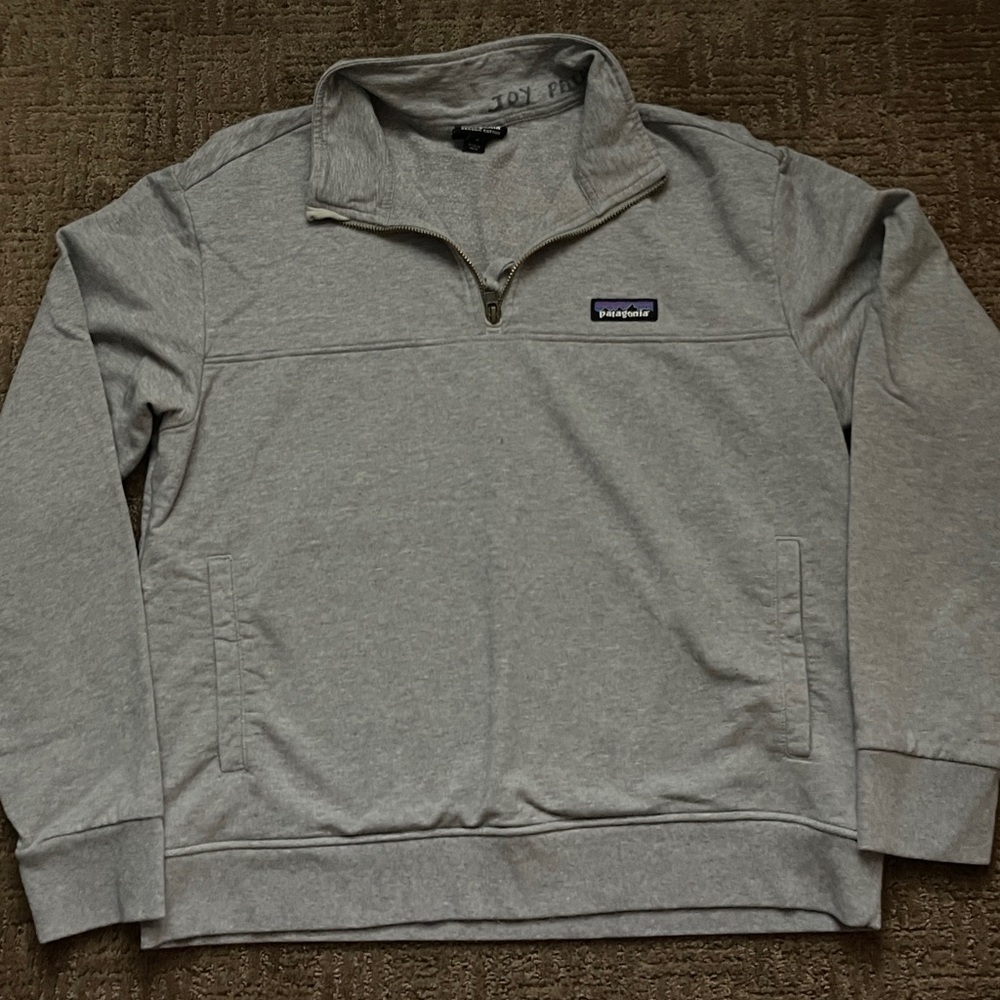 Patagonia Light Gray Pullover